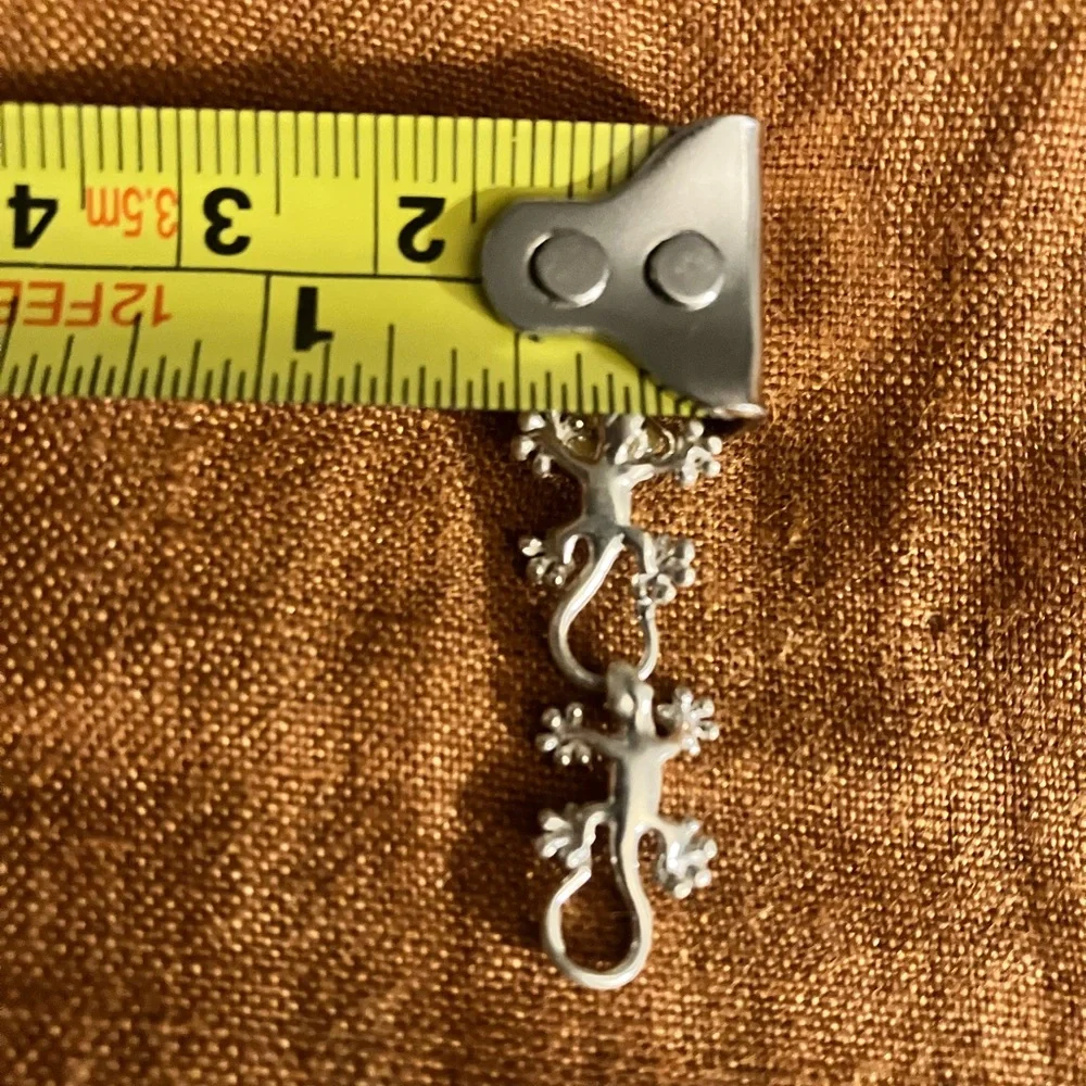 Silver Gecko Earrings - Picture 5 of 5